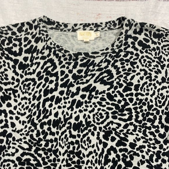 Nation LTD Marie Leopard Patterned Square Boxy Short Sleeve Tee - Picture 4 of 10